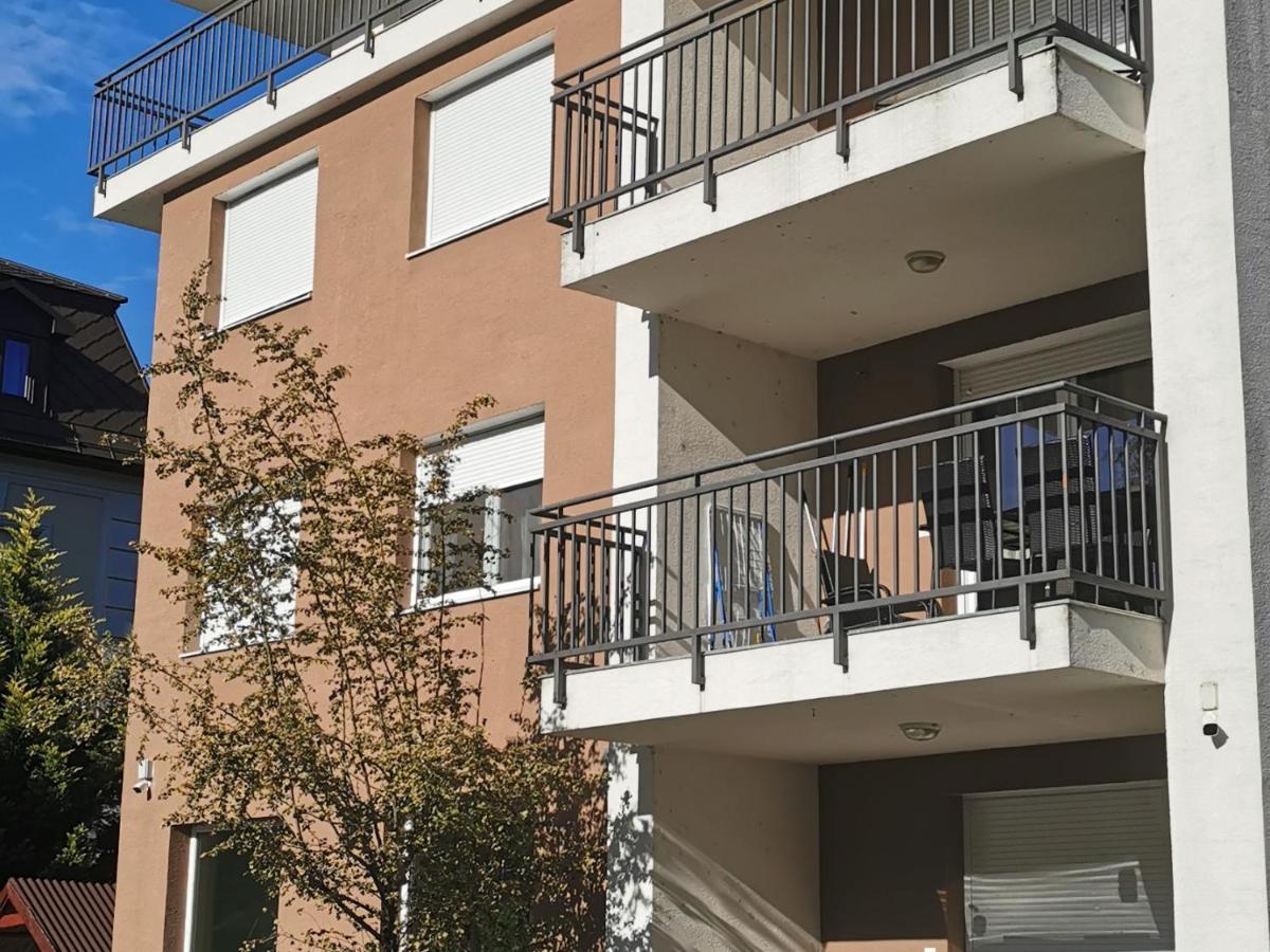 Апартаменты Vivi Wellness Apartman Шиофок Экстерьер фото